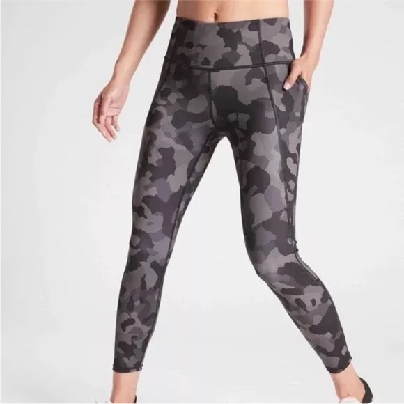Athleta Pants - Athleta Lightning Camo 7/8 Tight